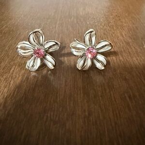 screw back earrings marked BN Silver Tone Pink Rhinestone Vintage